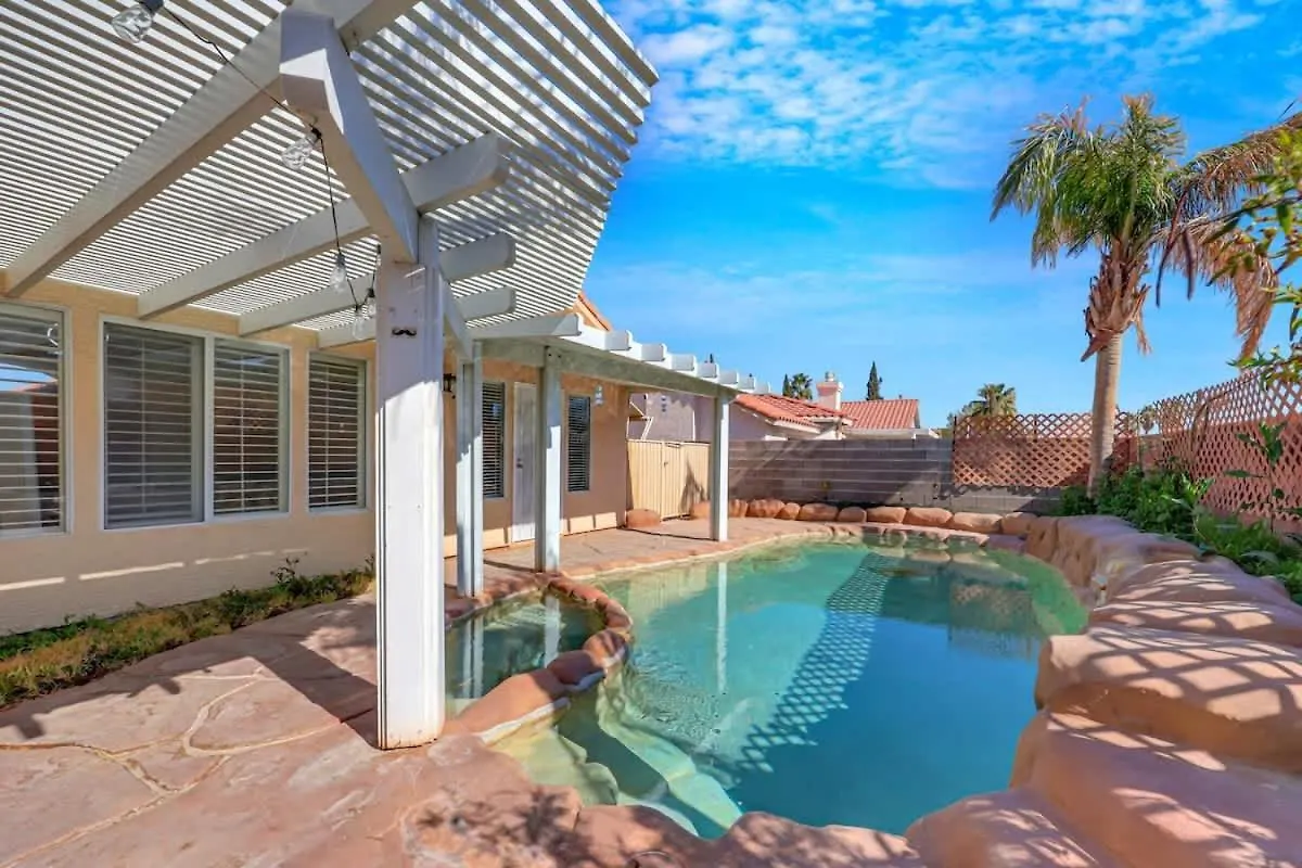 Hébergement de vacances Newly Remodel 4Br With Gameroom And Free Heated Spa Great For Family Las Vegas