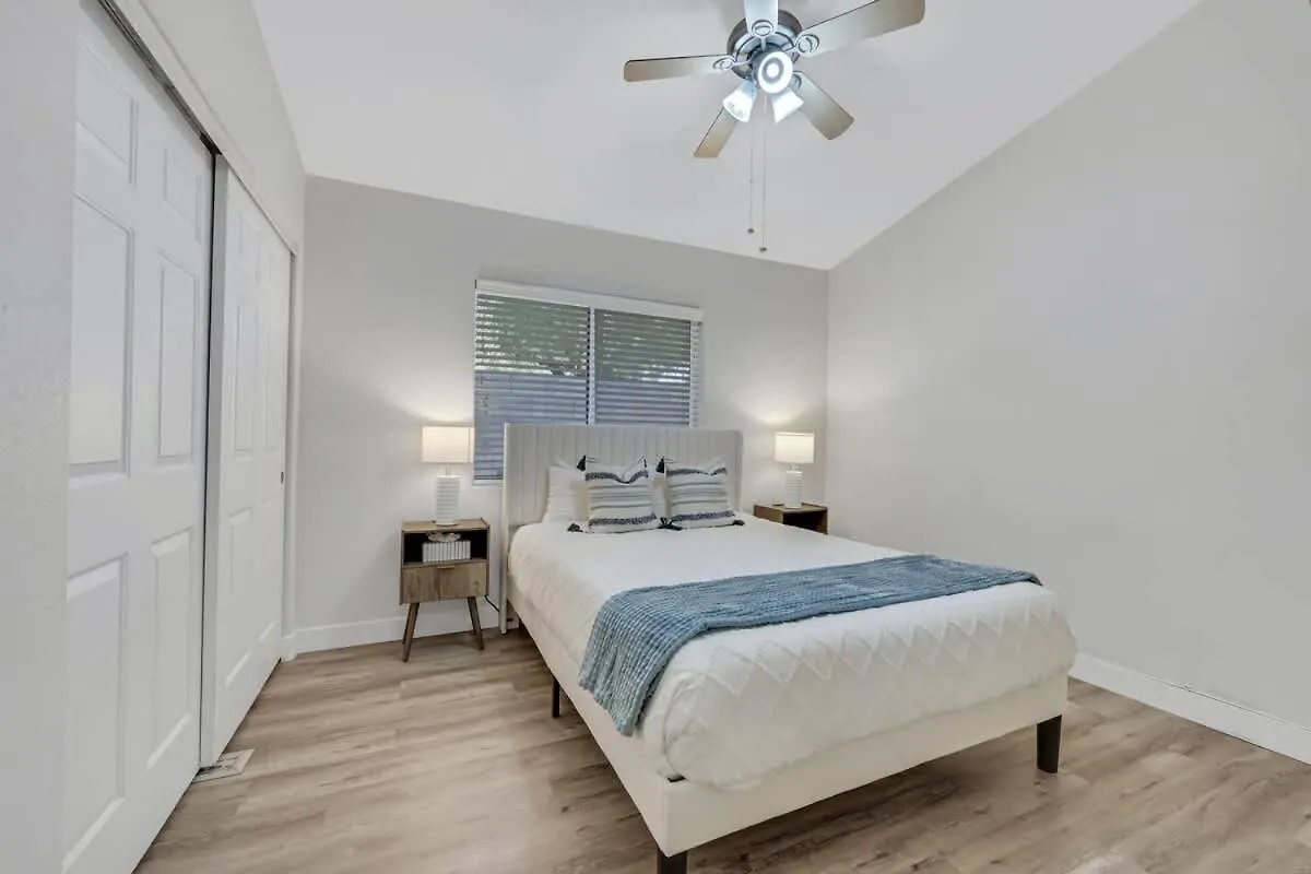 Hébergement de vacances Newly Remodel 4Br With Gameroom And Free Heated Spa Great For Family Las Vegas