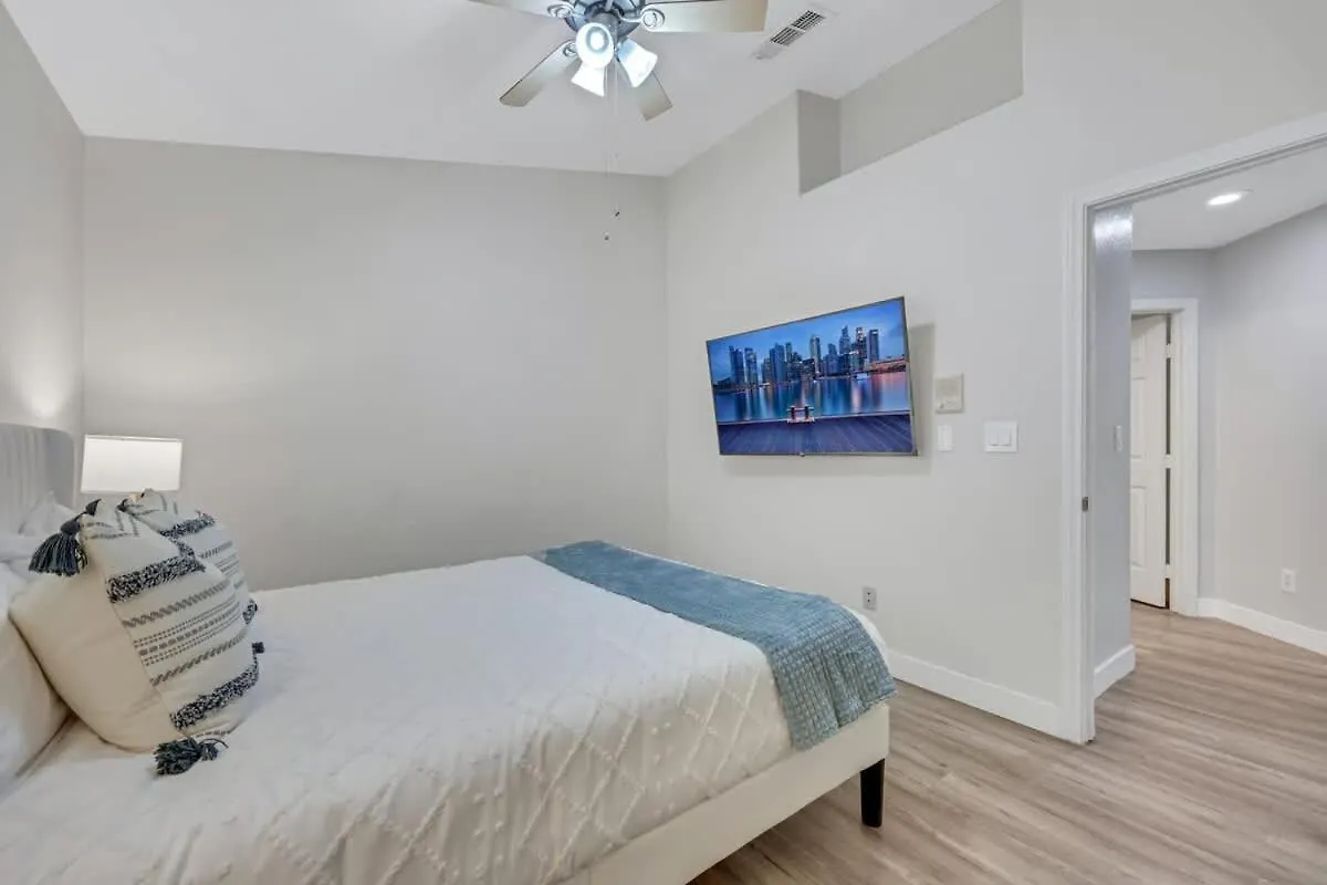 Newly Remodel 4Br With Gameroom And Free Heated Spa Great For Family Las Vegas Hébergement de vacances