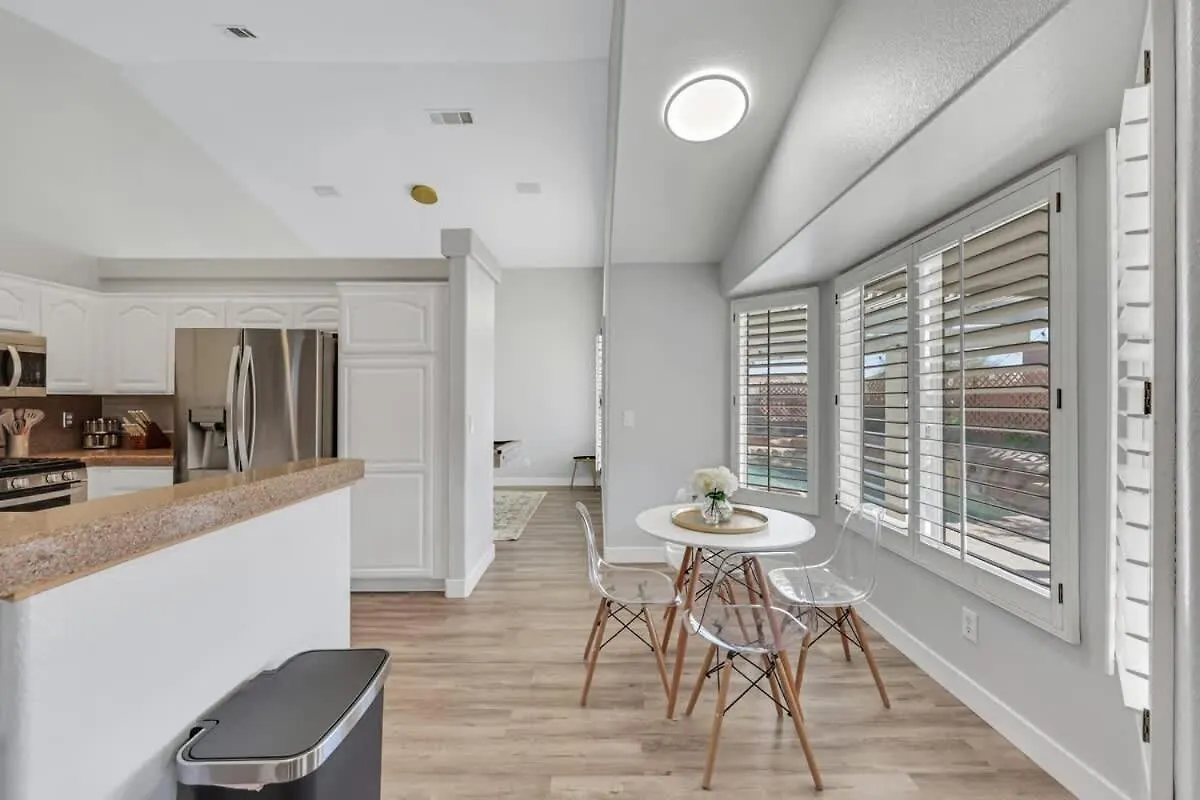 לאס וגאס Newly Remodel 4Br With Gameroom And Free Heated Spa Great For Family בית נופש לאס וגאס